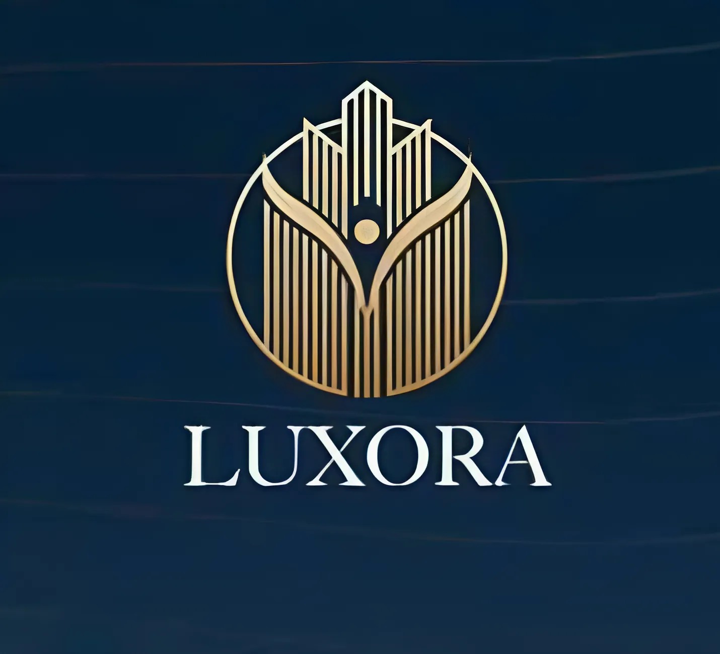 logo luxora